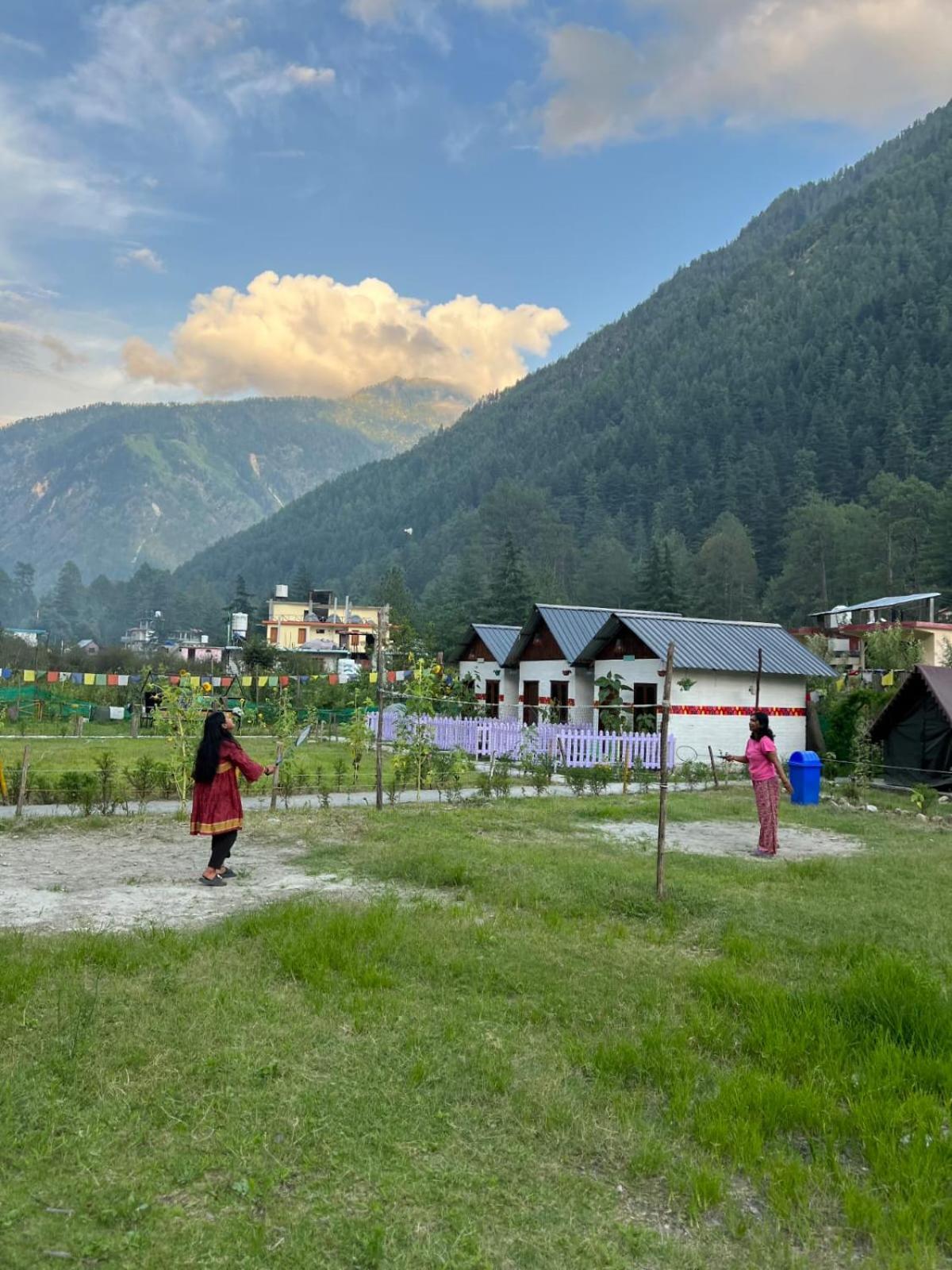 Himtrek Stay Kasol Extérieur photo